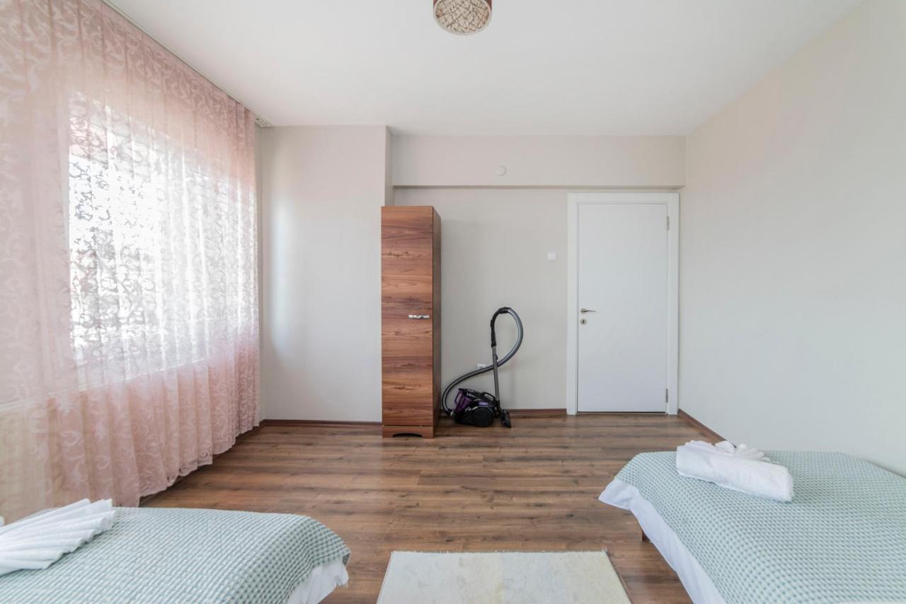 Centrally Located 2 Bedroom Apt With Netflix ブルサ エクステリア 写真